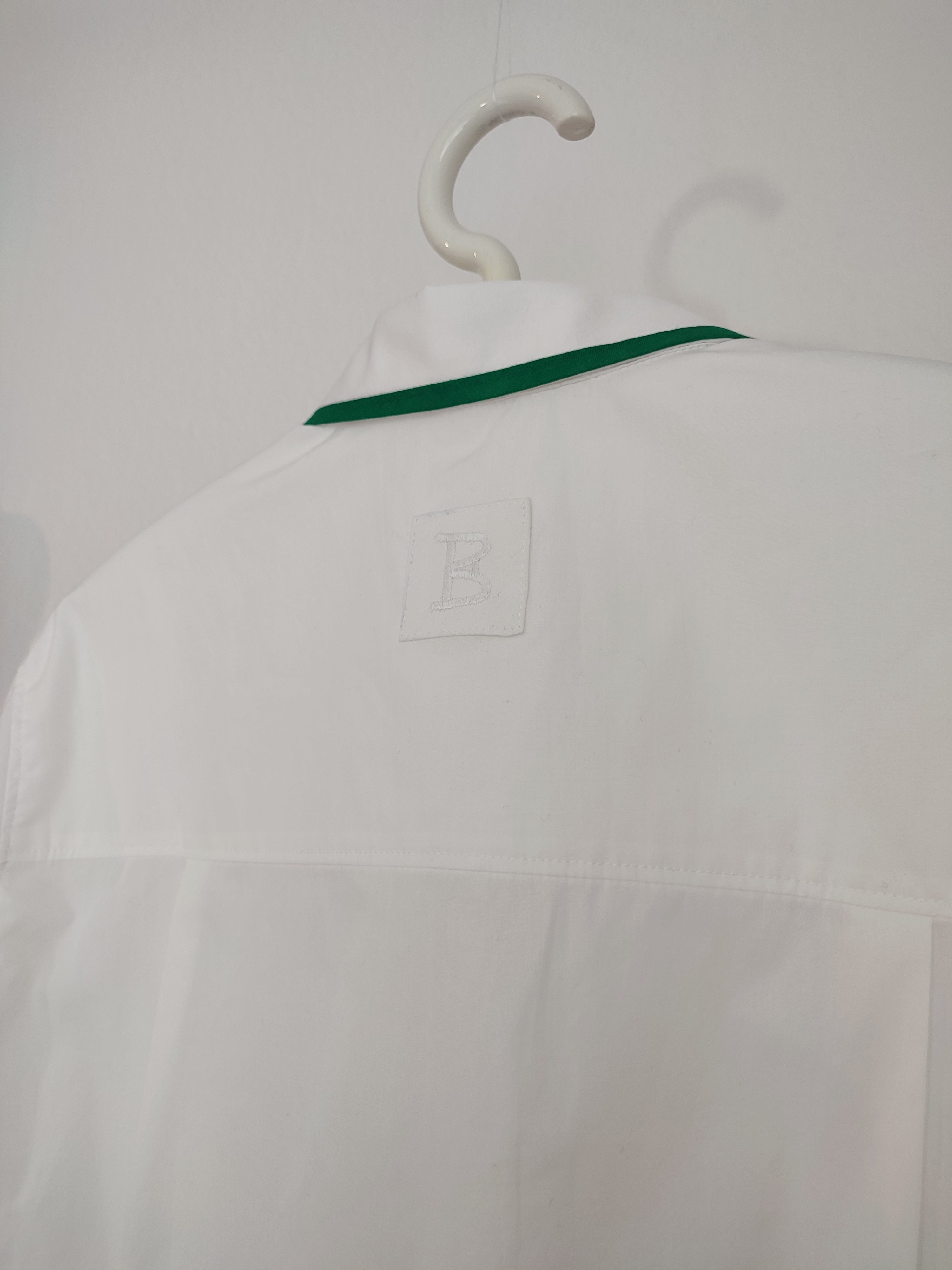 Bluse mit buntem Schrägband