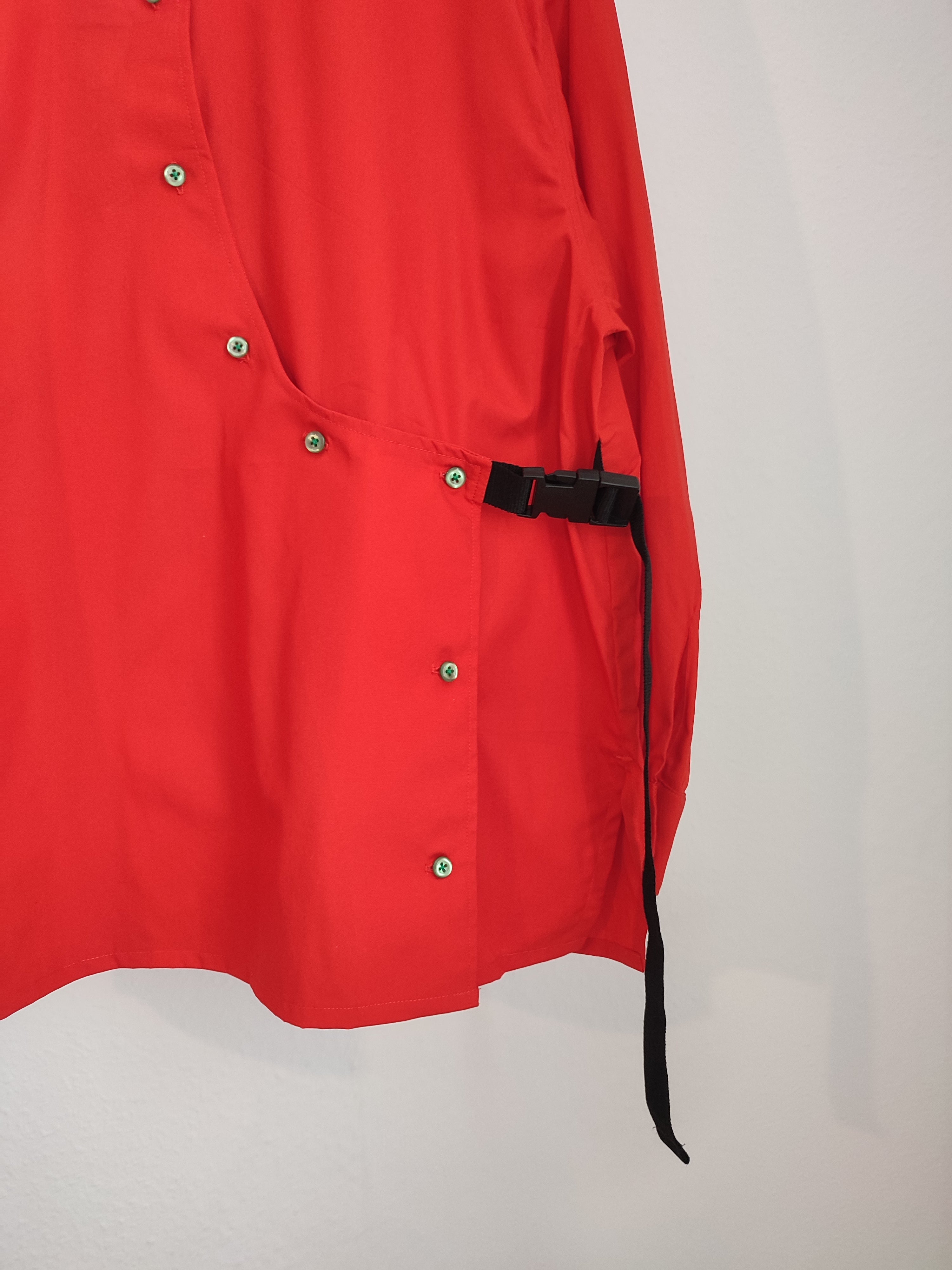 Rote Bluse