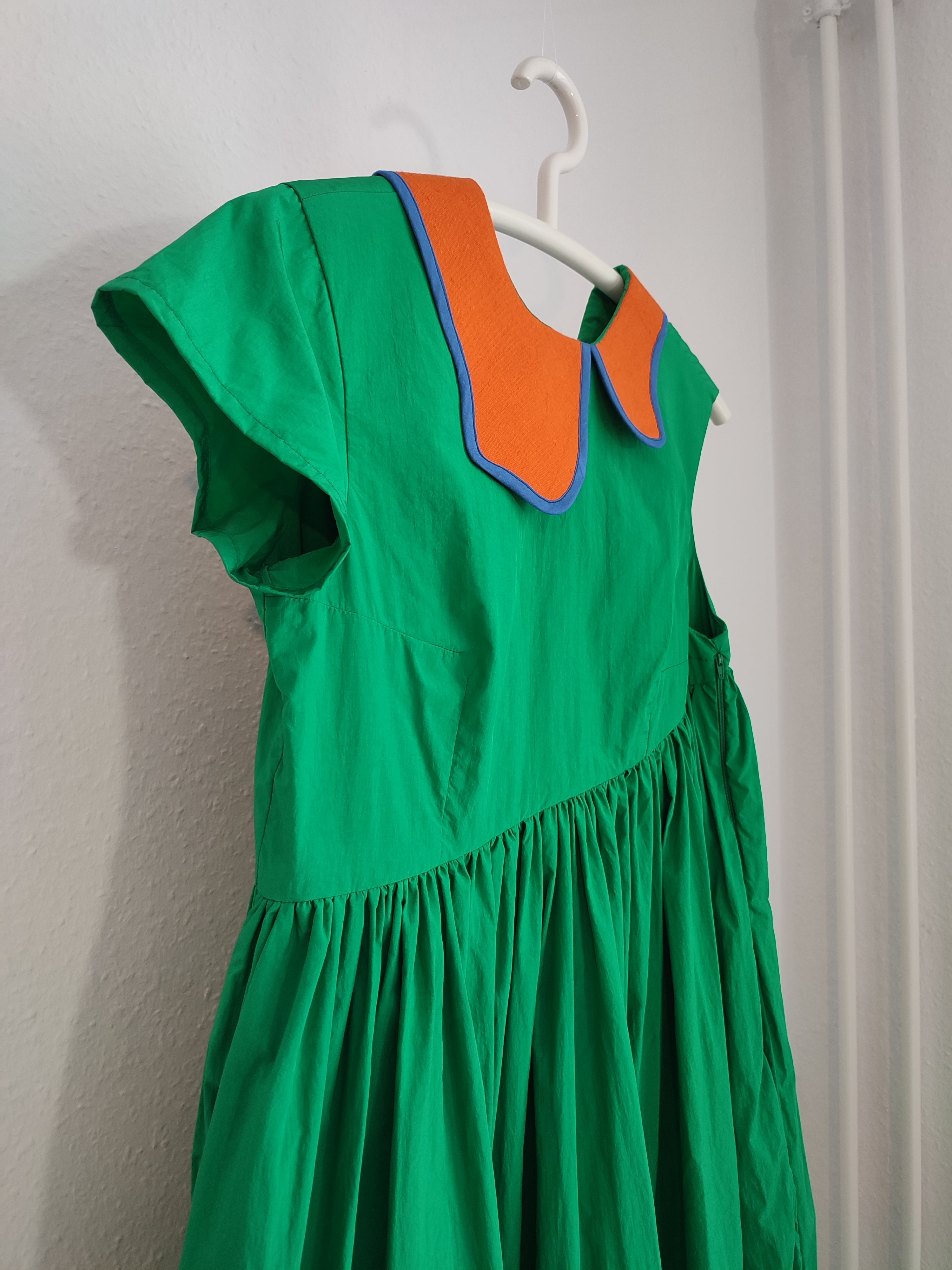 Grünes Kleid