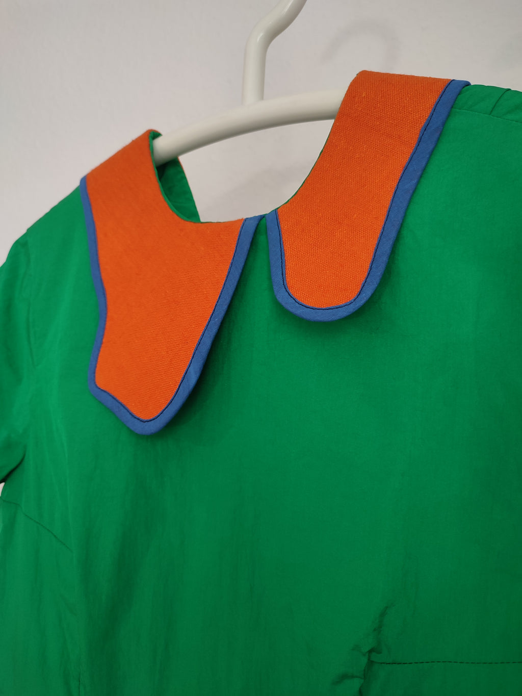 Grünes Kleid