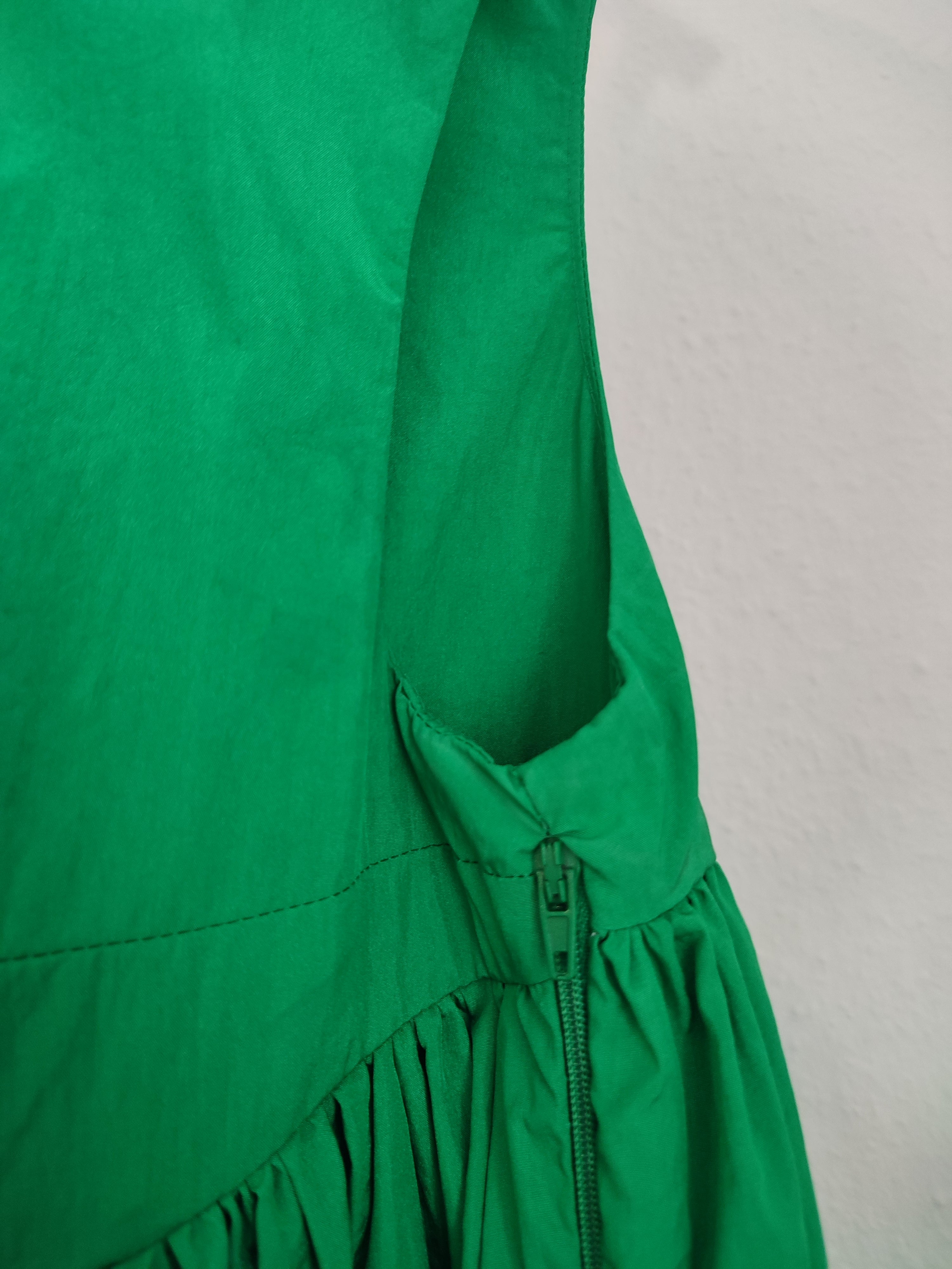 Grünes Kleid