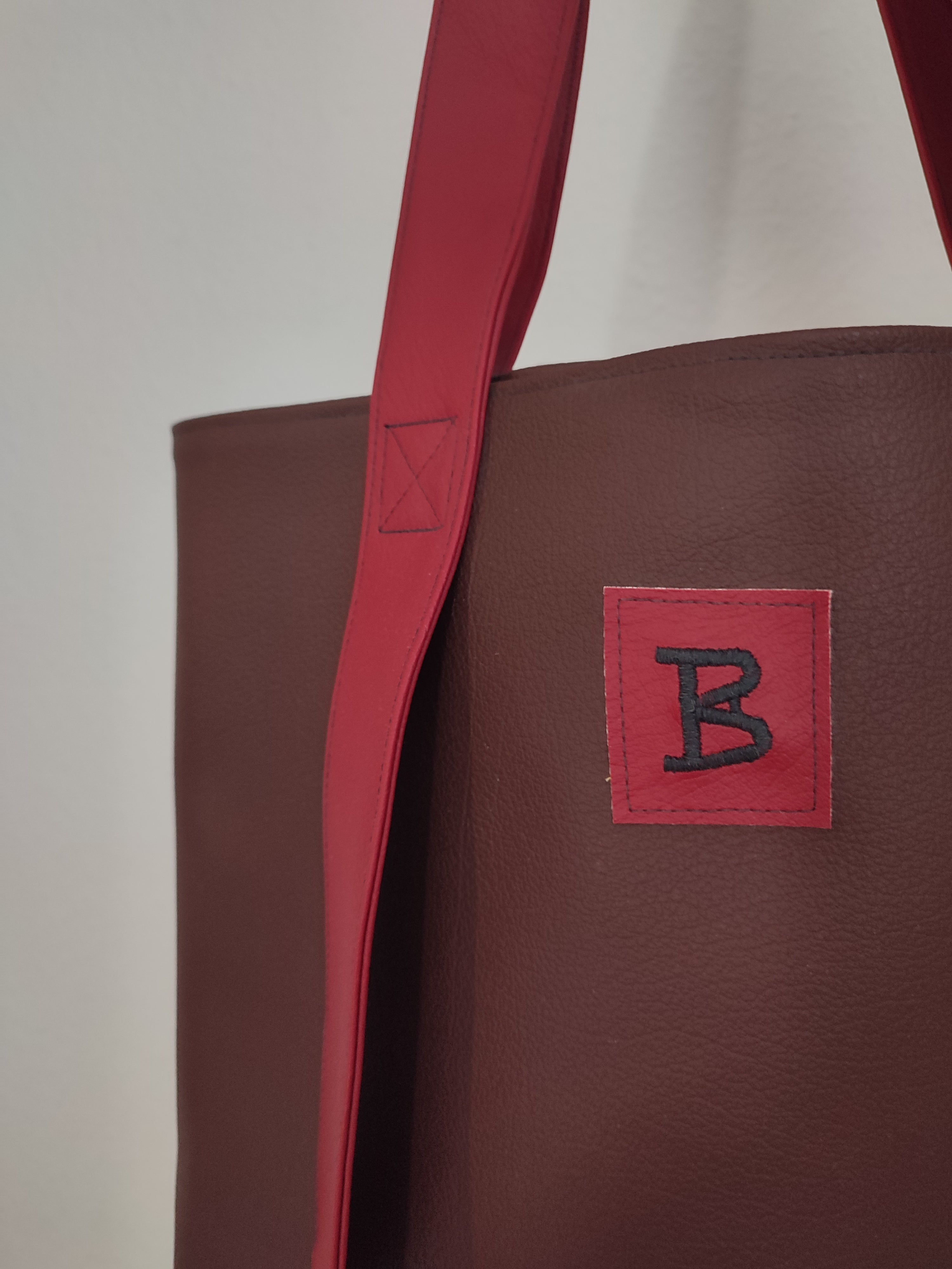 Große Tasche