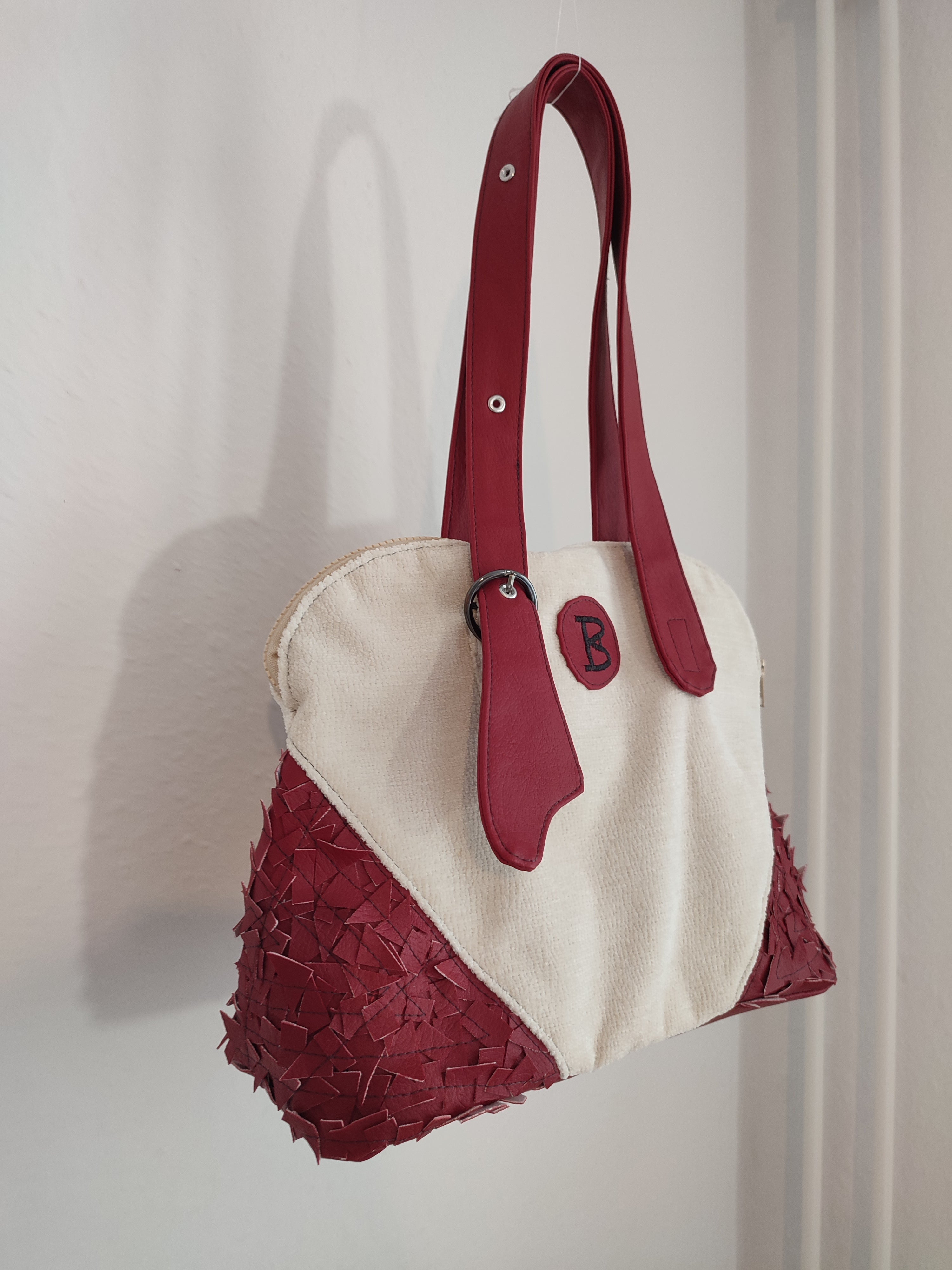 Schultertasche