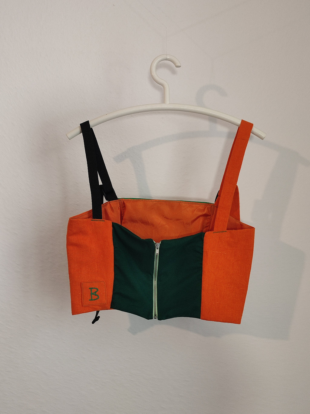 Grün orangenes Top
