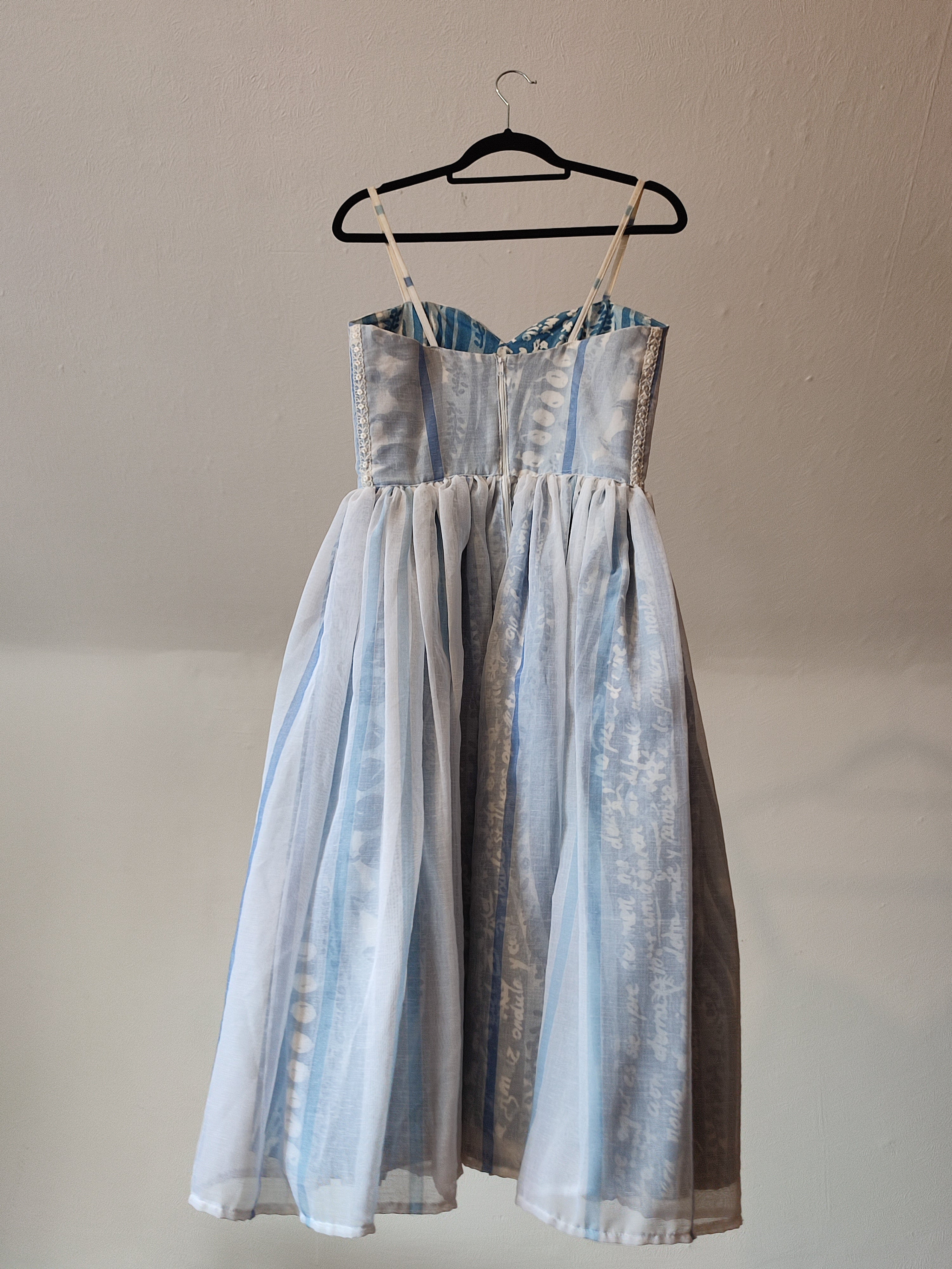 Weißes Midikleid