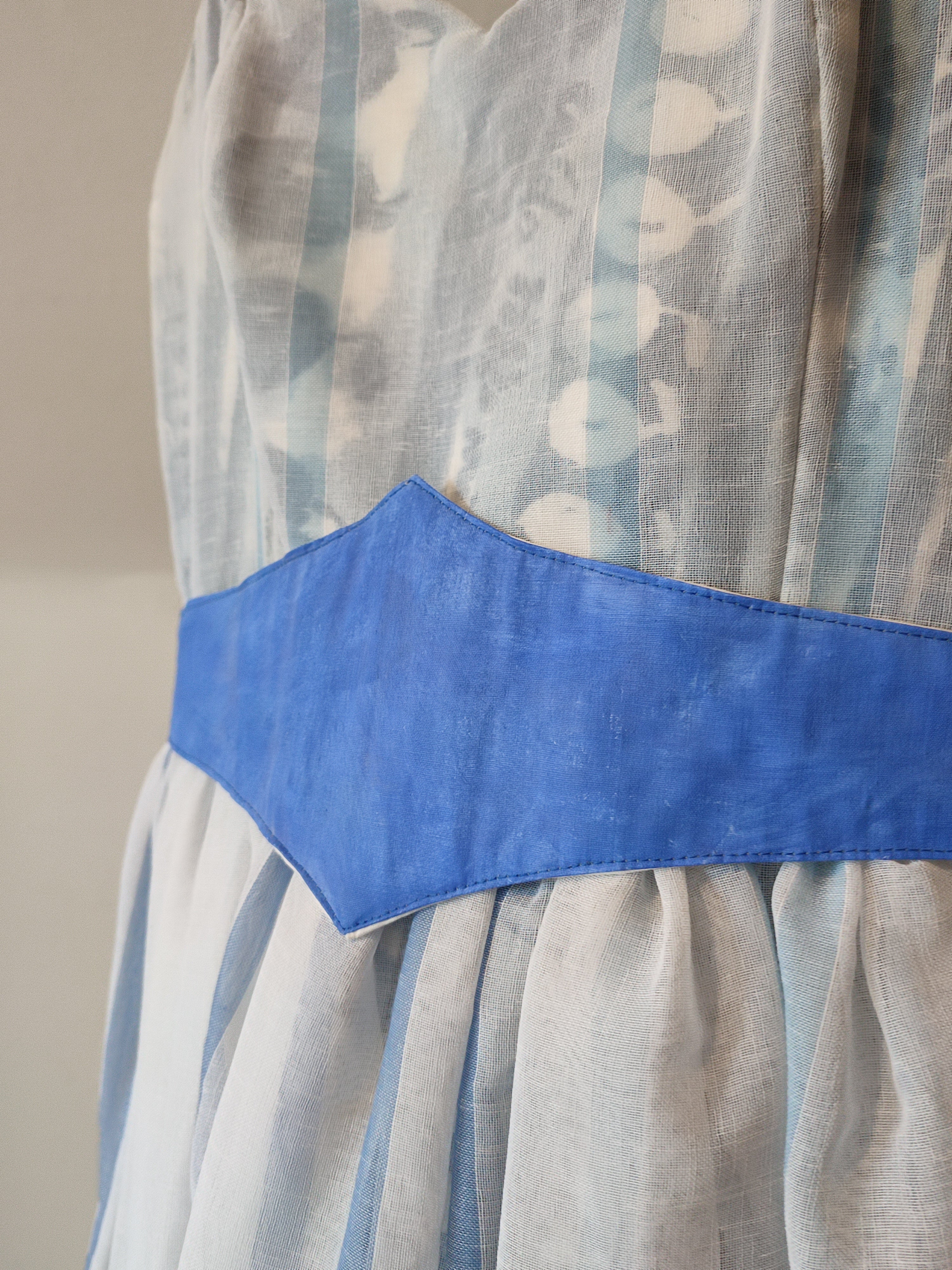 Weißes Midikleid