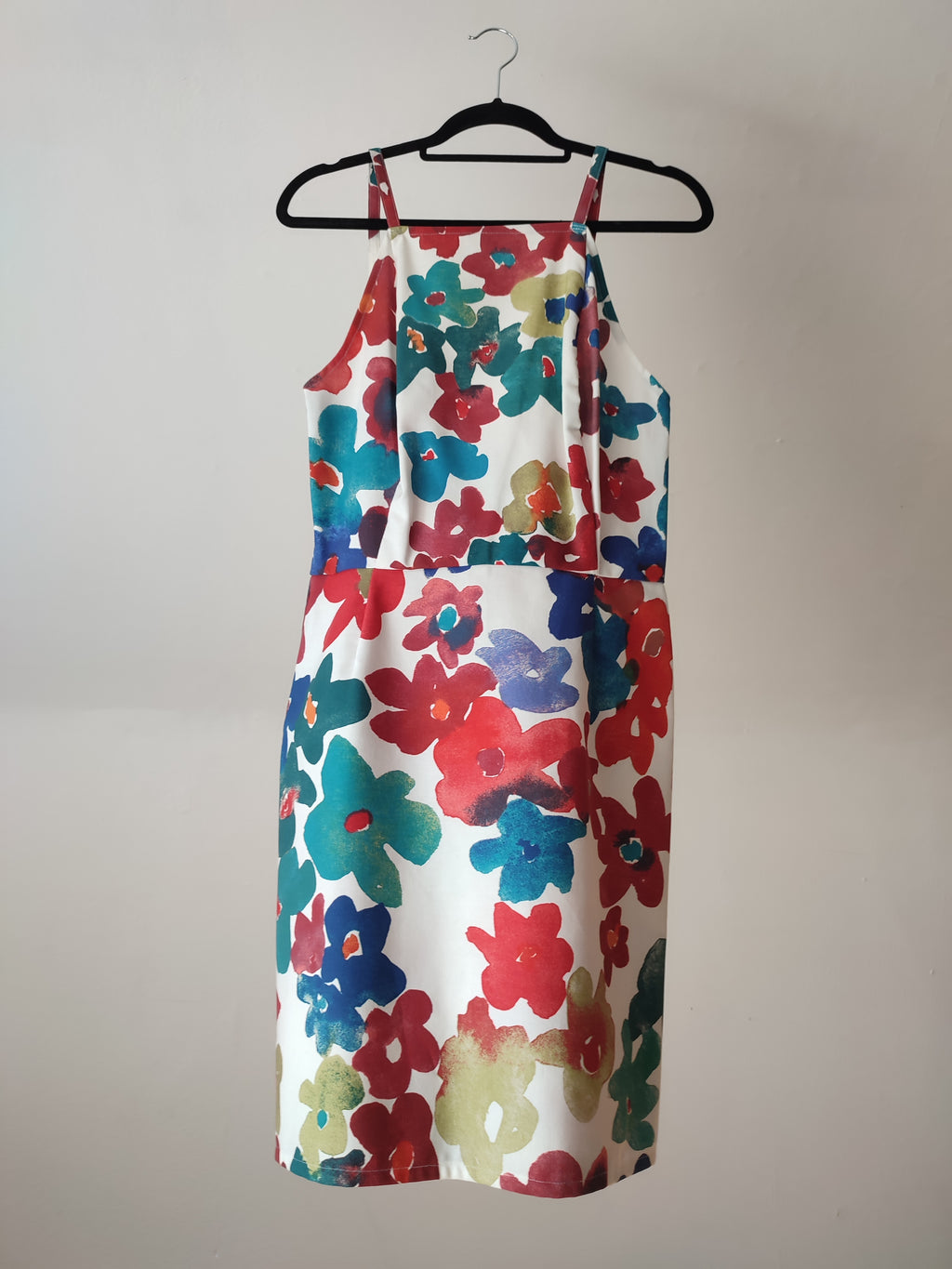 Geblümtes Kleid