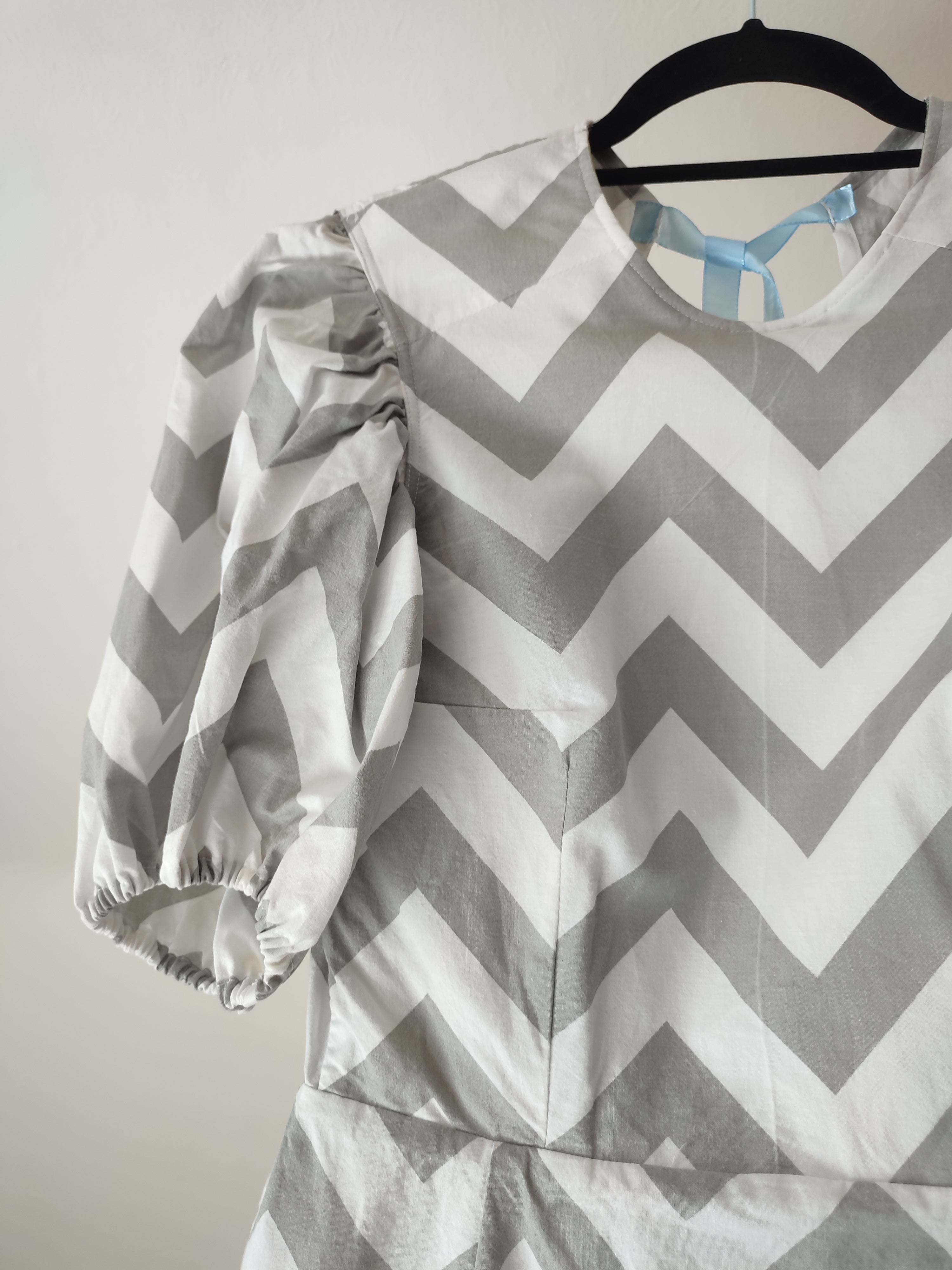Zickzack Kleid