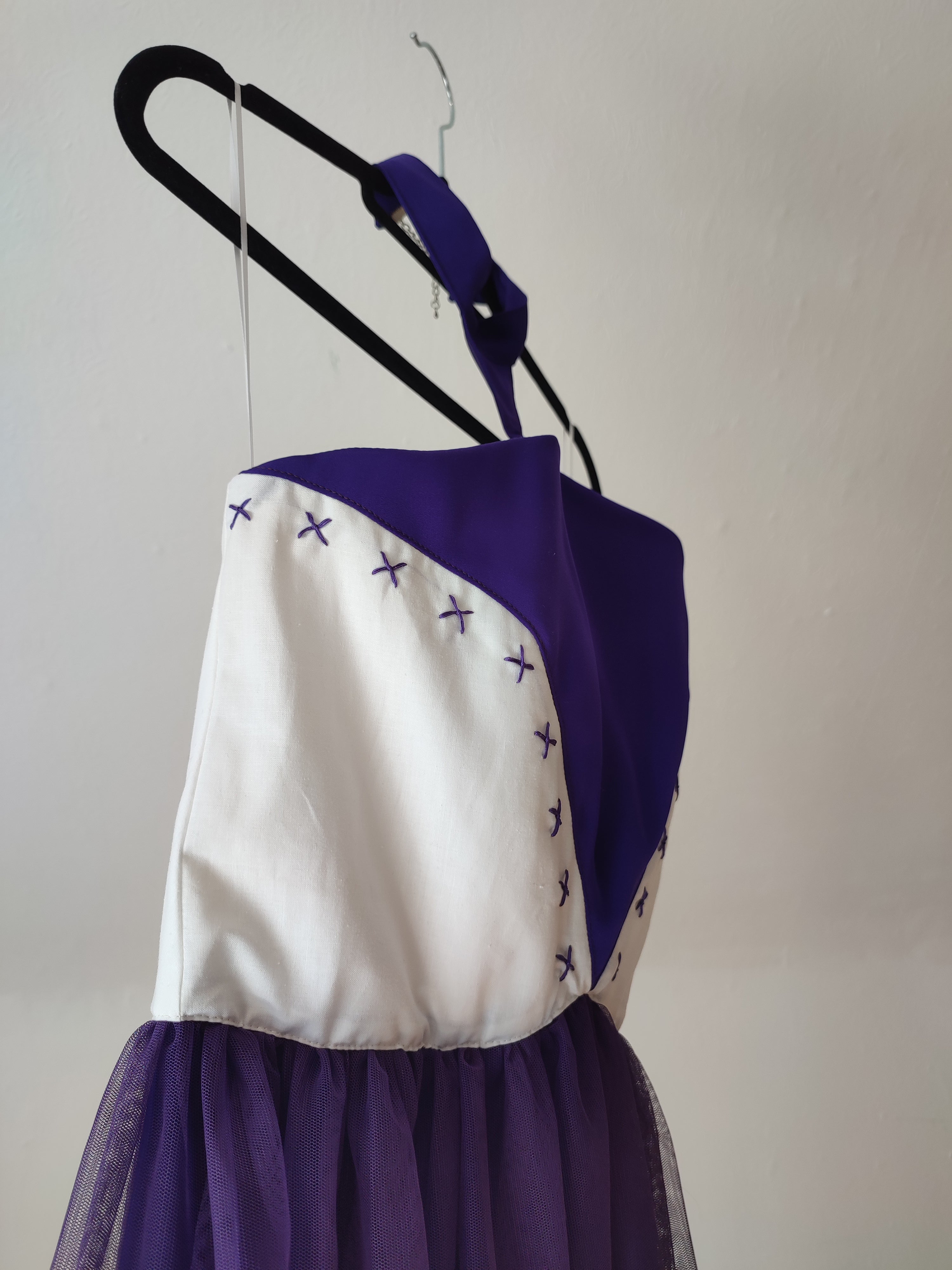 Lila Midikleid