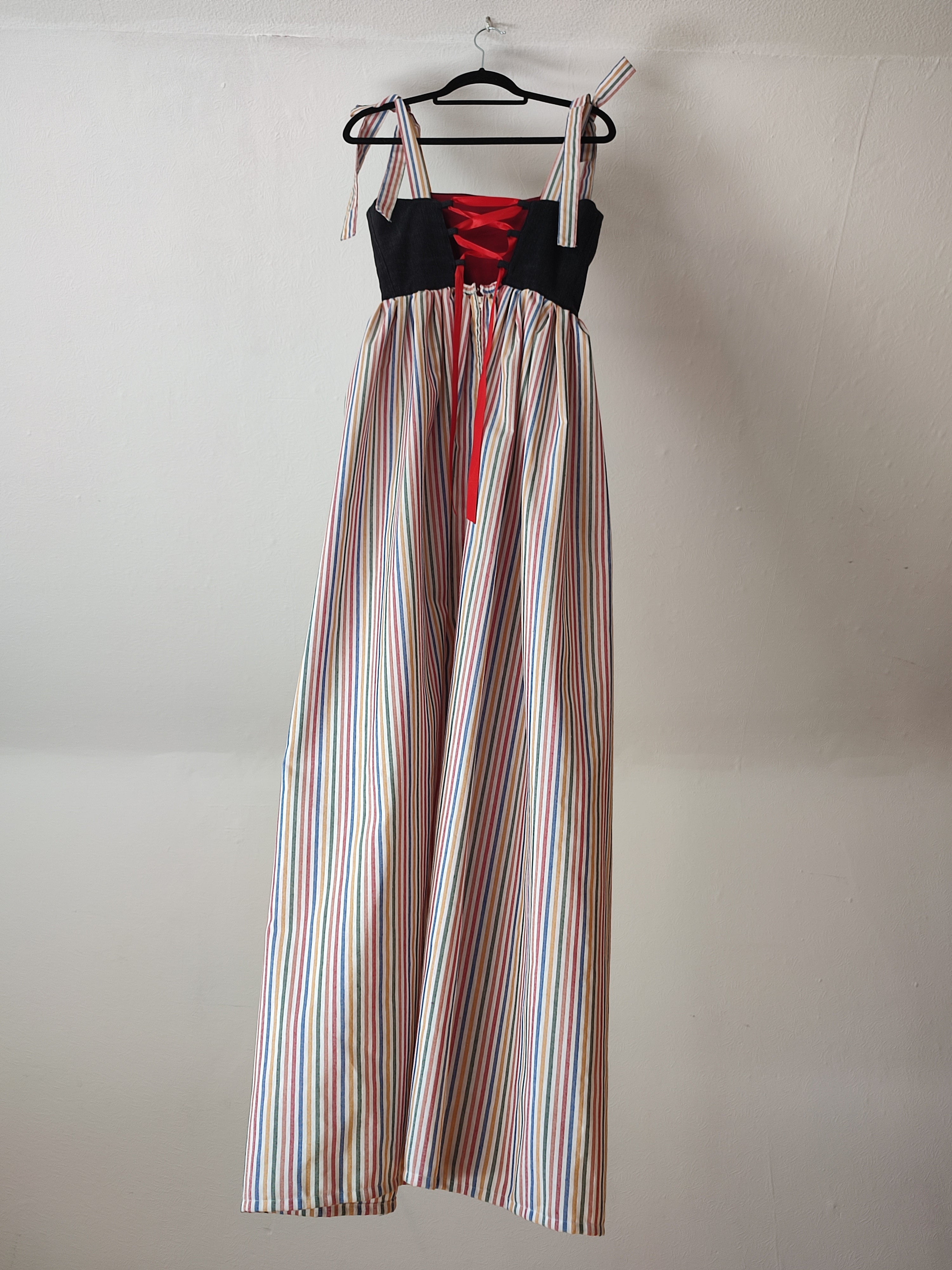 Regenbogen Kleid