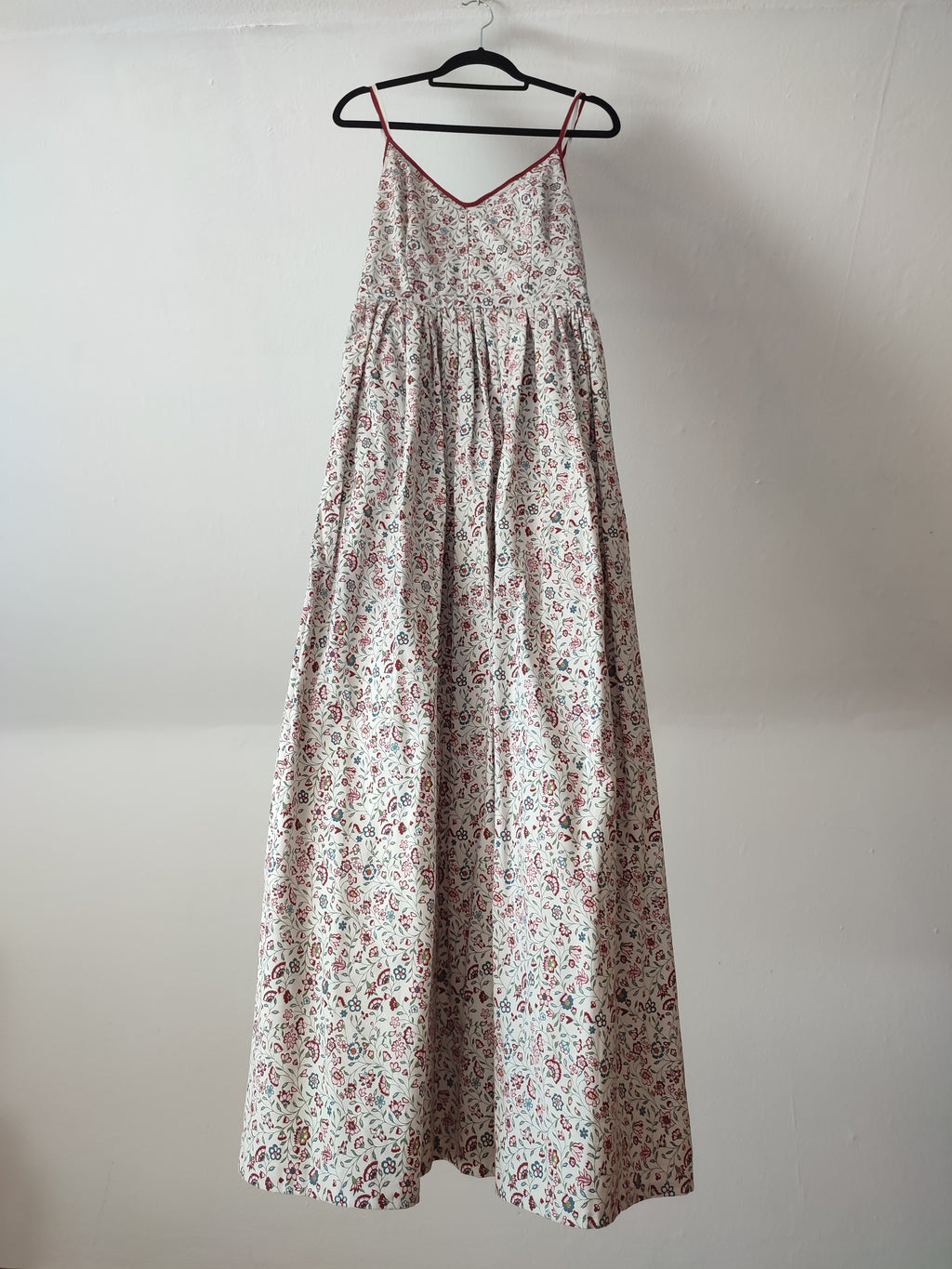Rückenfreies Kleid