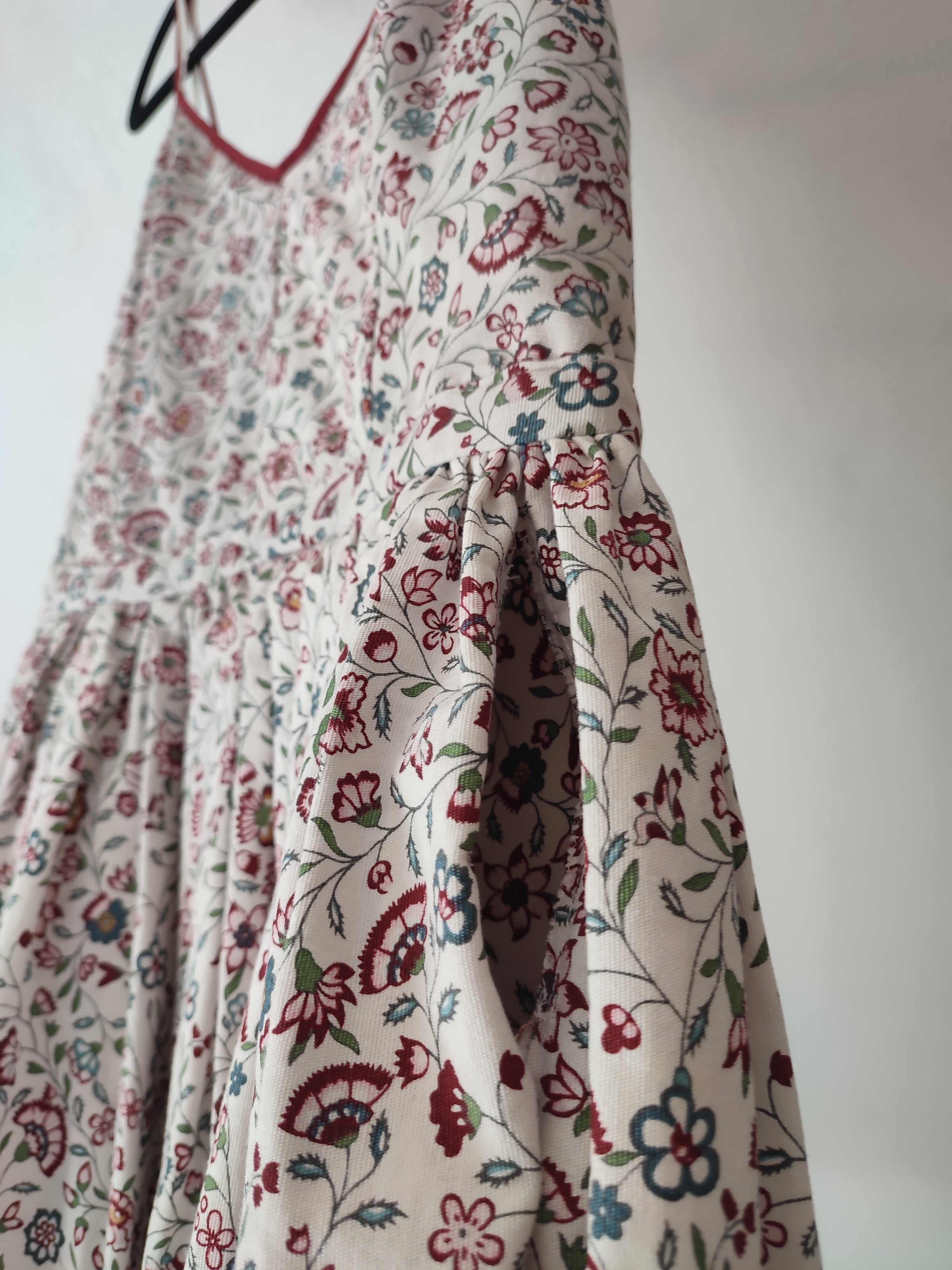 Rückenfreies Kleid