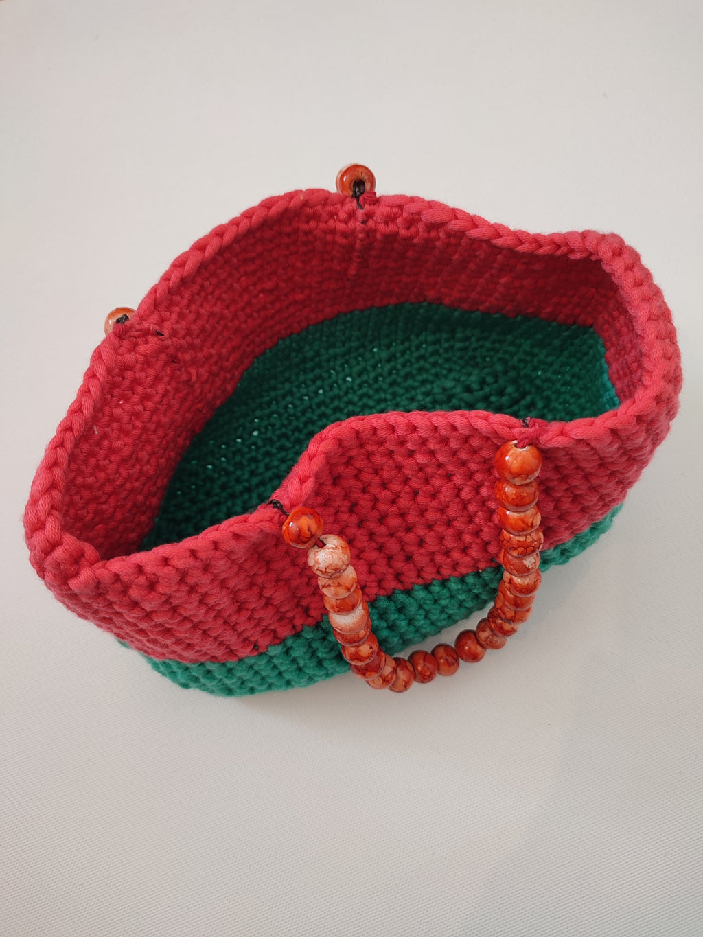 Kleine gehäkelte Tasche