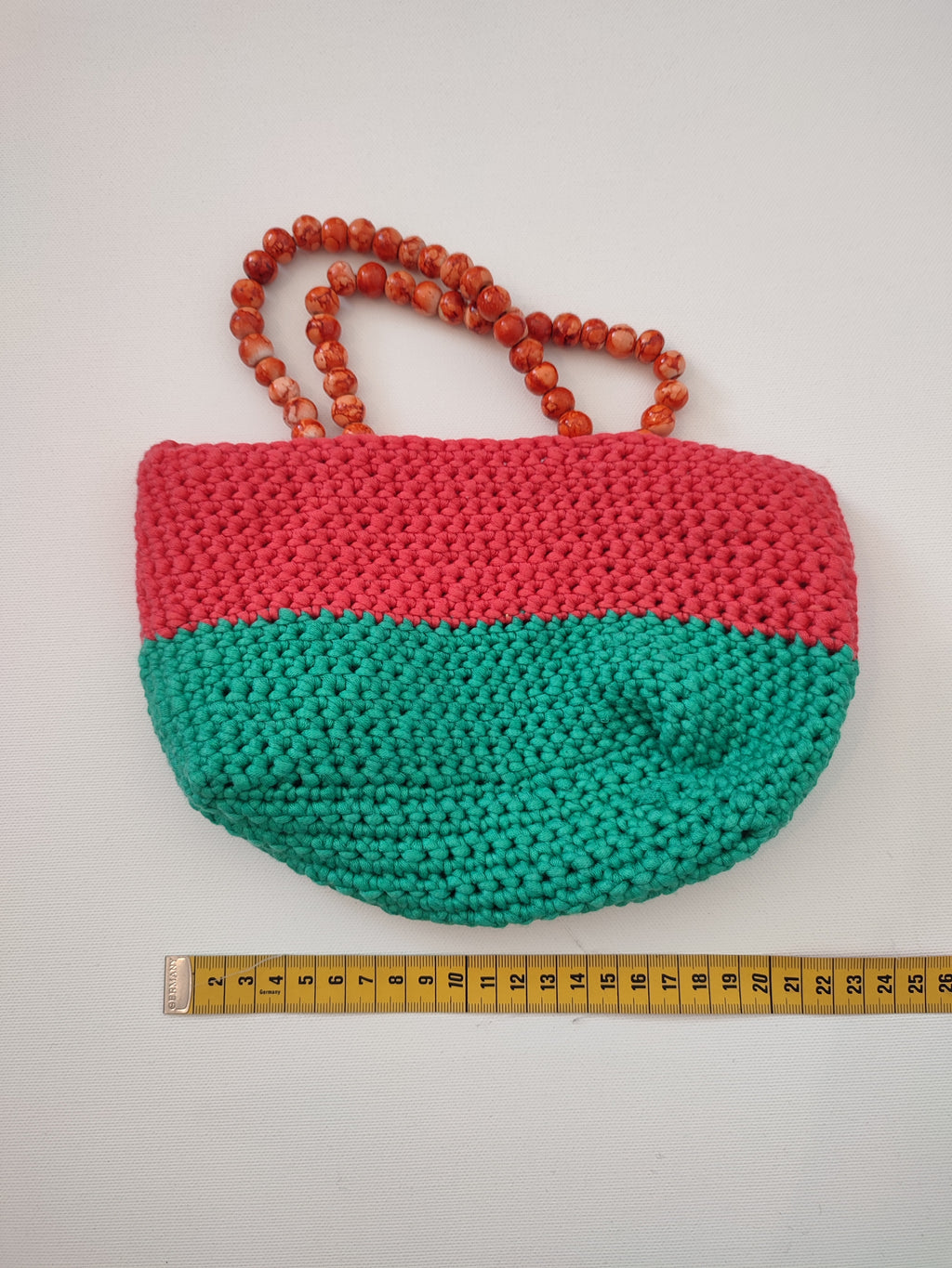 Kleine gehäkelte Tasche